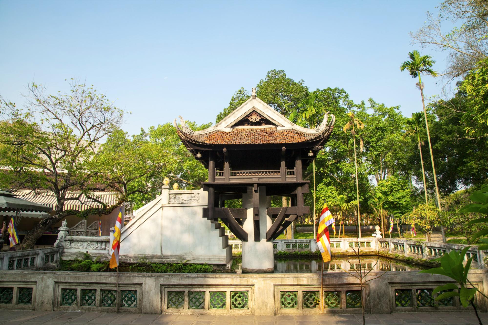 Ch&ugrave;a một Cột H&agrave; Nội