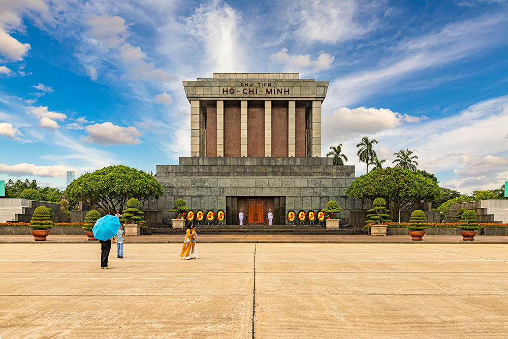 the ho chi minh mausoleum